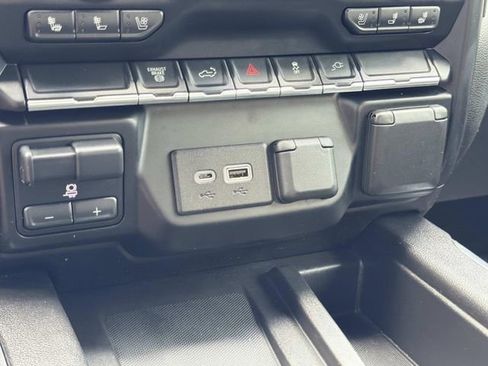 Used 2020 Chevrolet Silverado 2500 LTZ w/ LTZ Convenience Package image 27