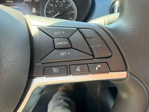 Used 2025 Nissan Versa SV w/ Trunk Package FWD image 26