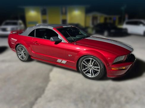 Used 2005 Ford Mustang GT RWD image 13