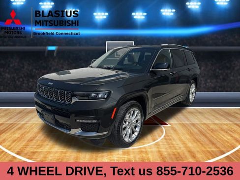 Used 2023 Jeep Grand Cherokee L Summit w/ Advanced Protech Group IV image 4