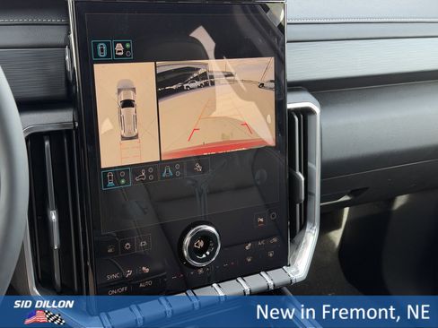 New 2026 GMC Acadia Elevation w/ Elevation Premium Package AWD/4WD image 10