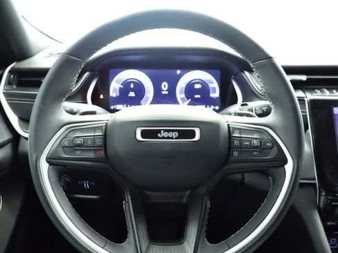 Used 2023 Jeep Grand Cherokee L Laredo AWD/4WD image 34