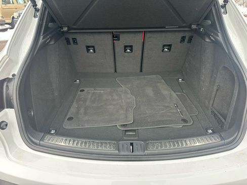 Used 2023 Porsche Macan S image 11