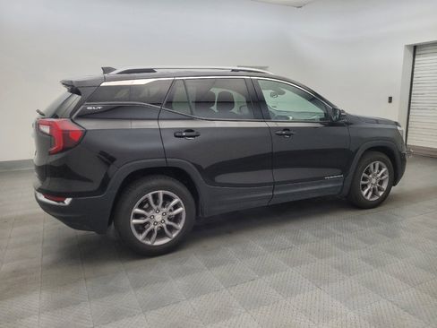 Used 2024 GMC Terrain SLT AWD/4WD image 10