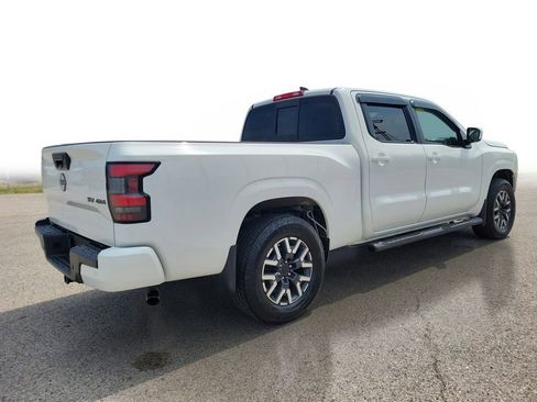 Used 2022 Nissan Frontier SV AWD/4WD image 4