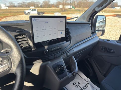 Used 2023 Ford E-Transit Low Roof image 11