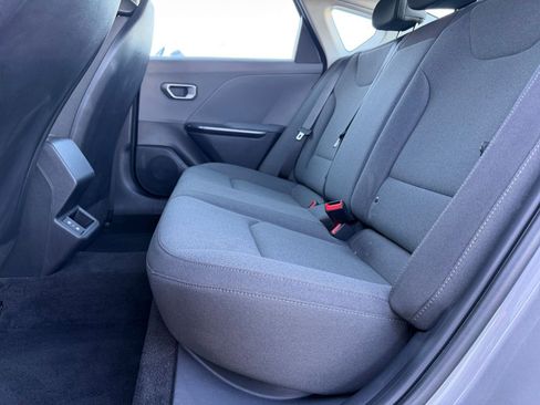 Used 2025 Kia K4 FWD image 24