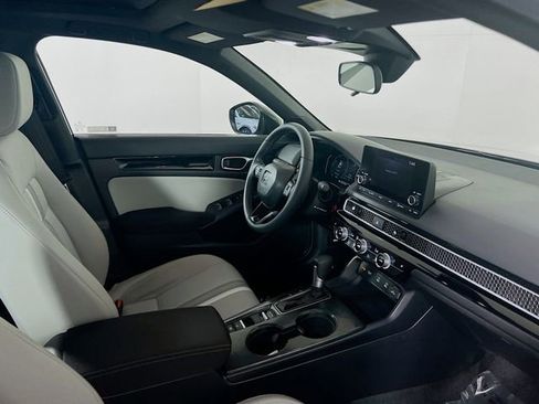 Certified 2025 Honda Civic Sport image 9