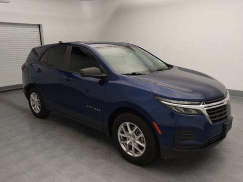 Used 2022 Chevrolet Equinox LS AWD/4WD image 11