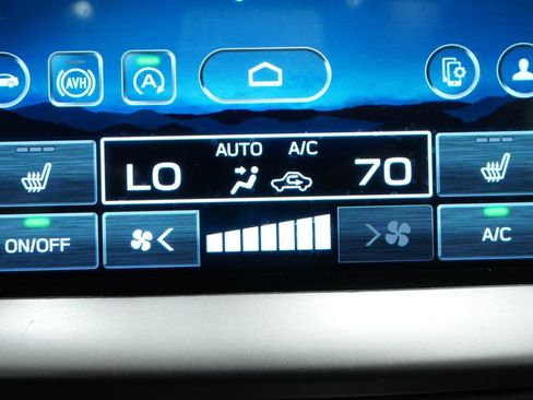 Used 2024 Subaru Outback Limited AWD/4WD image 36