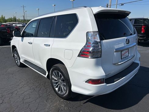 Used 2021 Lexus GX 460 Luxury w/ Accessory Package AWD/4WD image 13