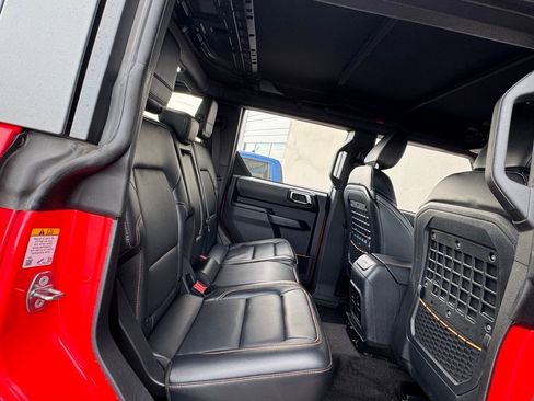 Used 2024 Ford Bronco Badlands image 27