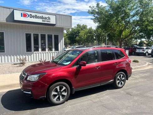 Used 2018 Subaru Forester 2.5i Premium AWD/4WD image 1