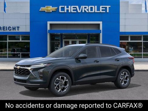 New 2026 Chevrolet Trax LT image 2