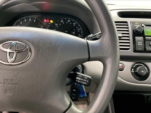 Used 2004 Toyota Camry LE FWD image 23