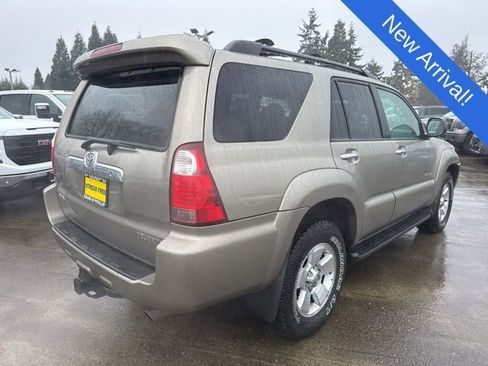 Used 2007 Toyota 4Runner SR5 image 7