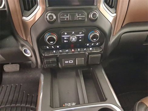 Used 2021 Chevrolet Silverado 2500 High Country w/ Safety Package II image 21