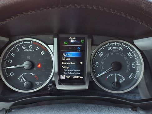 Used 2023 Toyota Tacoma SR5 w/ Technology Package image 28