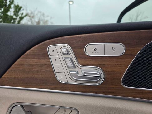 Used 2025 Mercedes-Benz GLE 350 4MATIC image 24