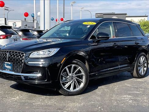 Used 2025 Lincoln Corsair Grand Touring w/ Equipment Group 301A AWD/4WD image 11