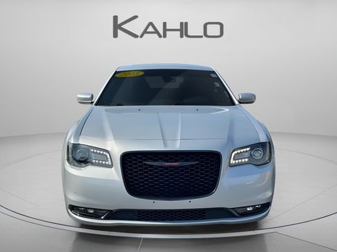 Used 2023 Chrysler 300 S RWD image 7