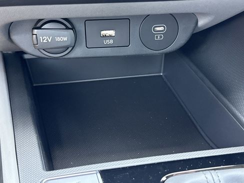 New 2026 Hyundai Elantra SE FWD image 24