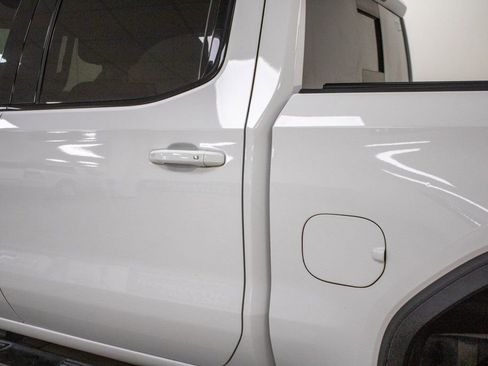 Used 2019 GMC Sierra 1500 AT4 w/ AT4 Premium Package image 17