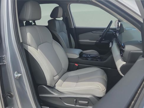 Used 2025 Honda Pilot EX-L image 17