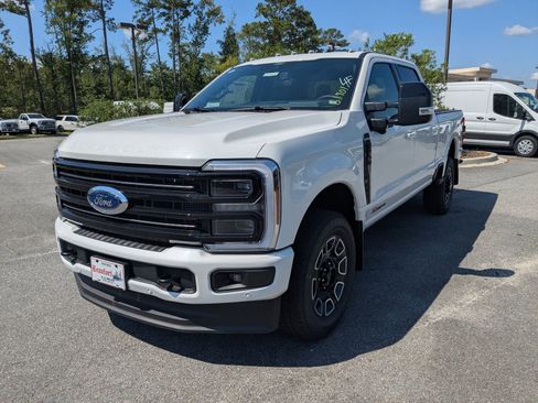 New 2025 Ford F250 Platinum image 8