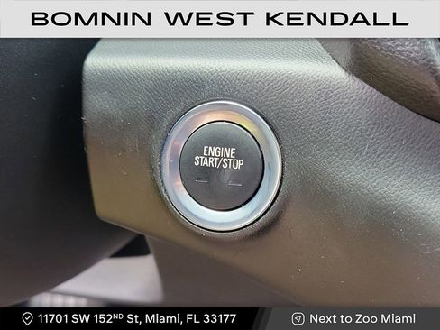 Used 2019 GMC Terrain SLT w/ Preferred Package image 17