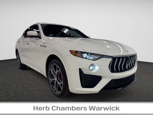 Used 2022 Maserati Levante GT image 1
