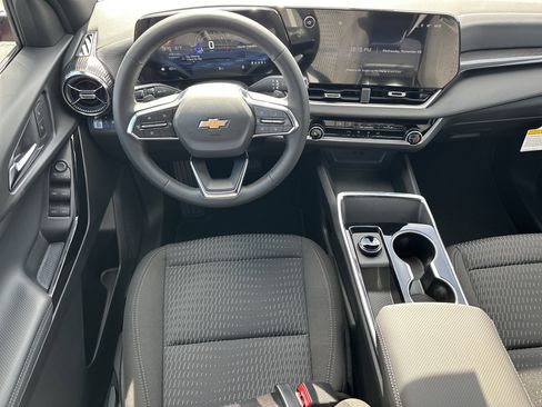 New 2026 Chevrolet Equinox LT image 24