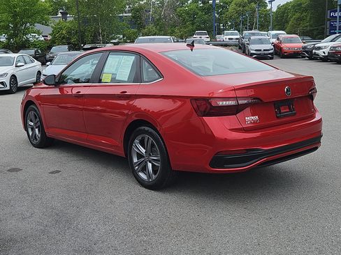 Certified 2023 Volkswagen Jetta SE FWD image 23
