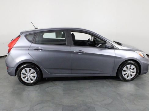 Used 2017 Hyundai Accent SE image 12
