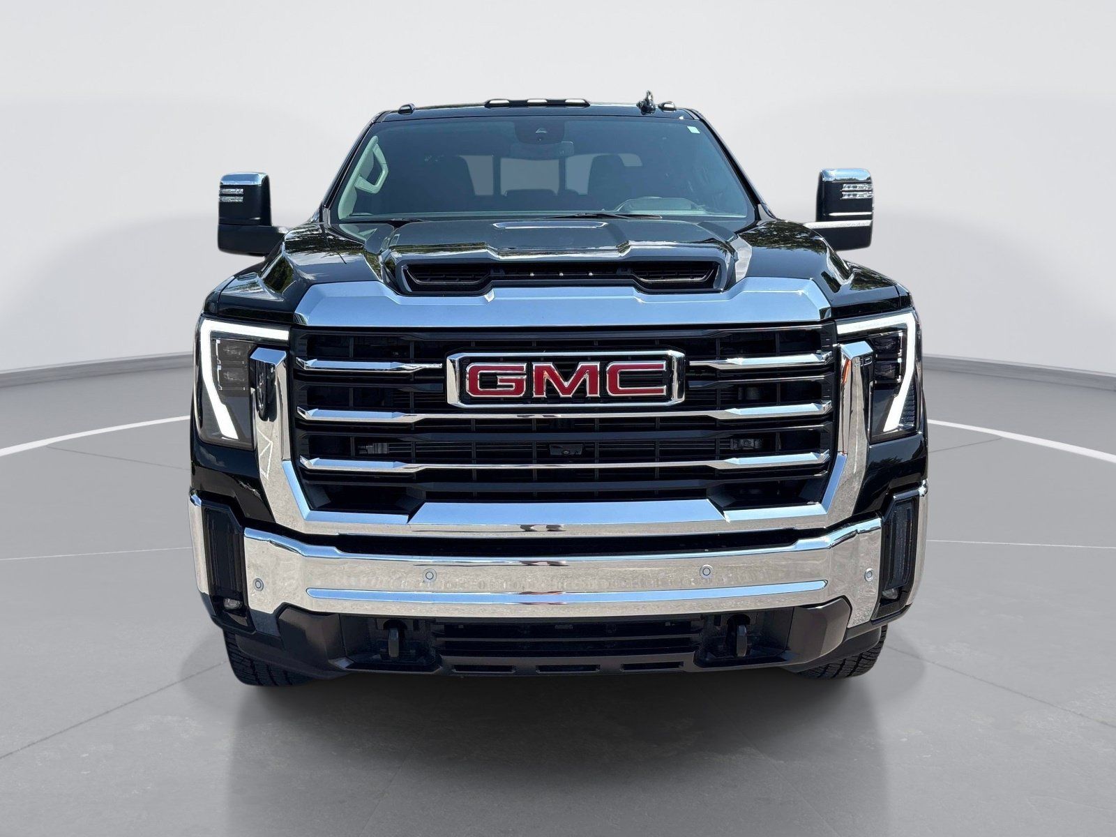 Used 2025 GMC Sierra 2500 SLT w/ SLT Convenience Package AWD/4WD image 2