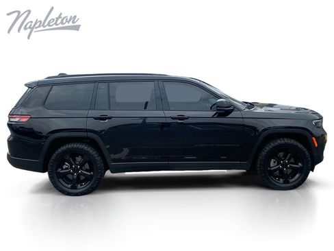 Used 2023 Jeep Grand Cherokee L Laredo AWD/4WD image 7