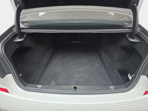 Used 2017 BMW 750i image 15