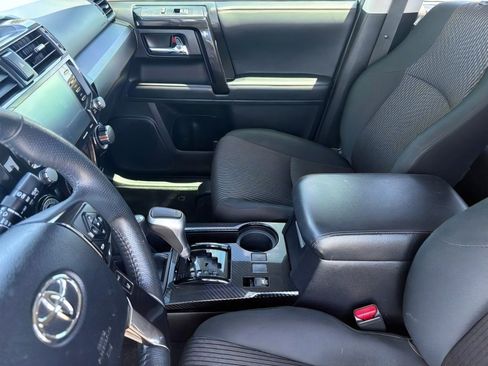 Used 2020 Toyota 4Runner TRD Off-Road AWD/4WD image 14