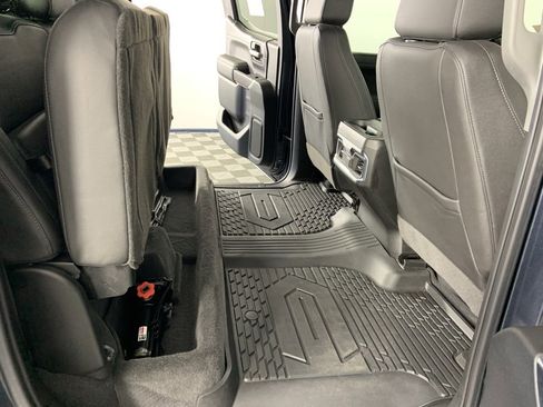 Used 2022 GMC Sierra 1500 SLT w/ SLT Premium Package image 21