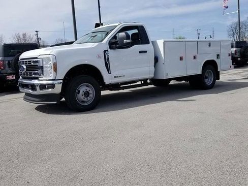 New 2025 Ford F550 4x4 Regular Cab Super Duty image 6