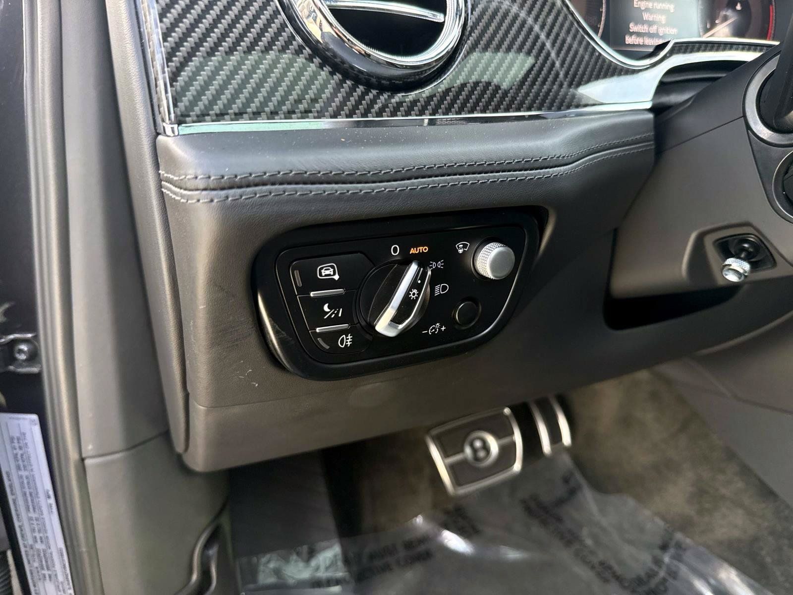 Used 2022 Bentley Bentayga Speed AWD/4WD image 19