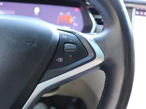 Used 2016 Tesla Model X 90D image 9