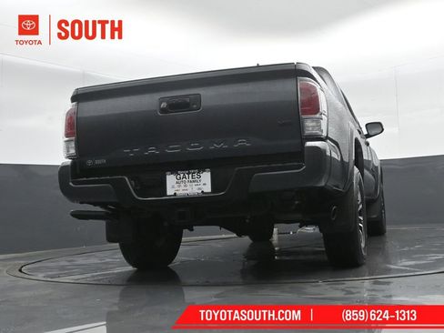 Used 2023 Toyota Tacoma TRD Sport AWD/4WD image 34
