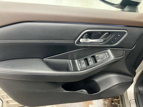Used 2023 Nissan Rogue Platinum w/ Platinum Premium Package AWD/4WD image 22