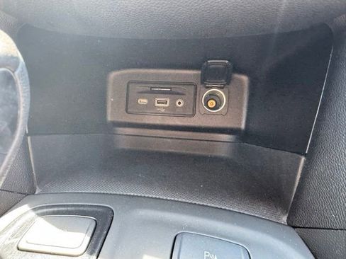 Used 2022 Chevrolet Equinox RS w/ Infotainment Package AWD/4WD image 14