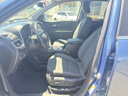 Used 2024 Chevrolet Equinox LT FWD image 12