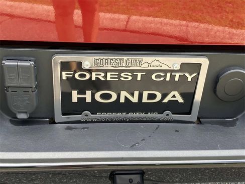 Used 2023 GMC Sierra 1500 AT4X image 32