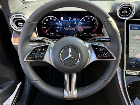 New 2026 Mercedes-Benz GLC 300 4MATIC image 18