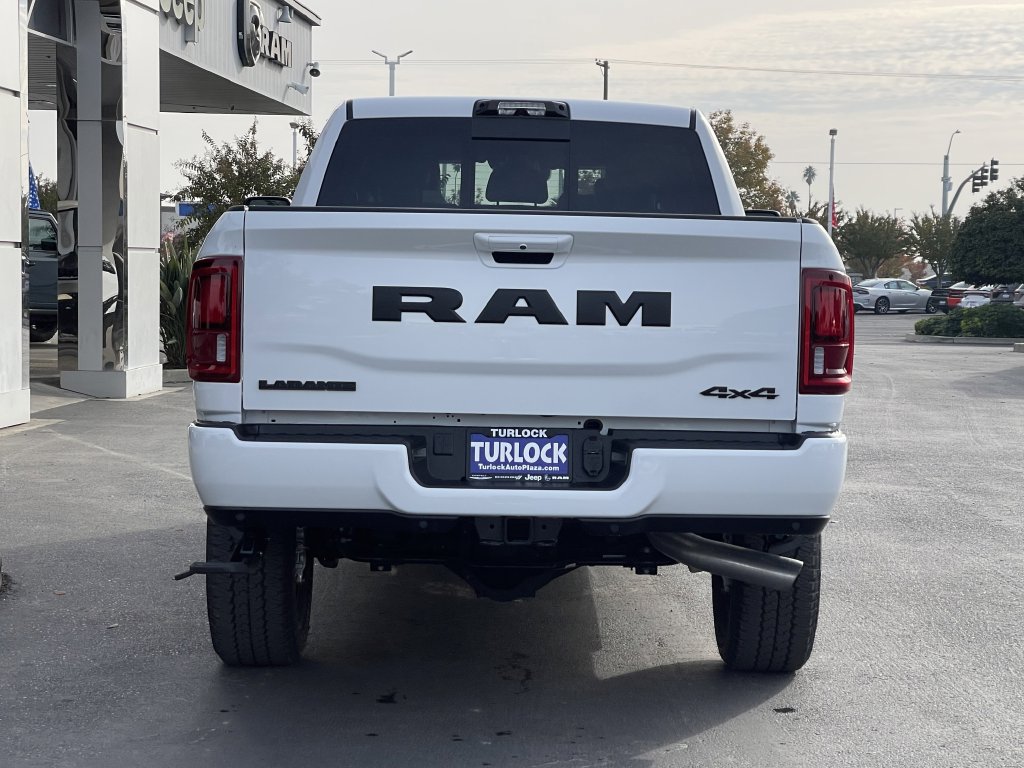 New 2026 RAM 2500 Laramie AWD/4WD image 9