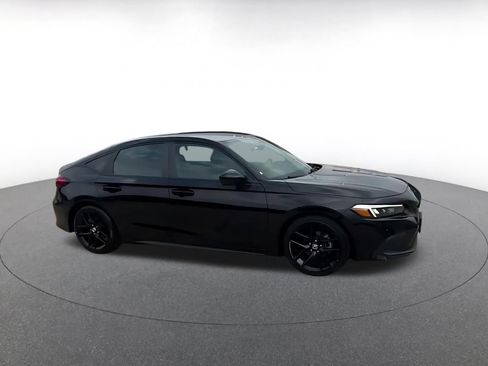 Used 2024 Honda Civic Sport image 2